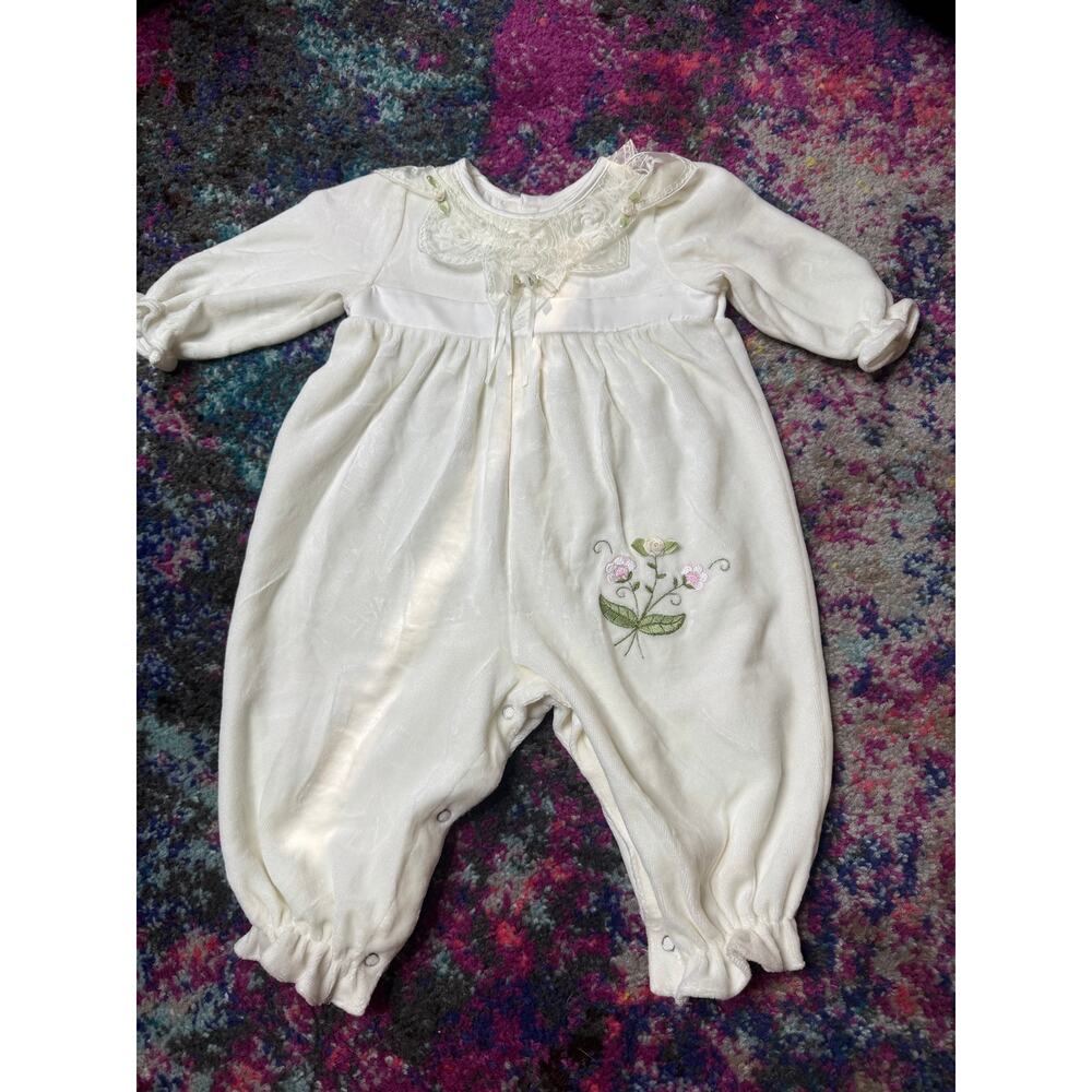 Y2K vintage BT kids  6-9 M  lace and floral velvet Outfit